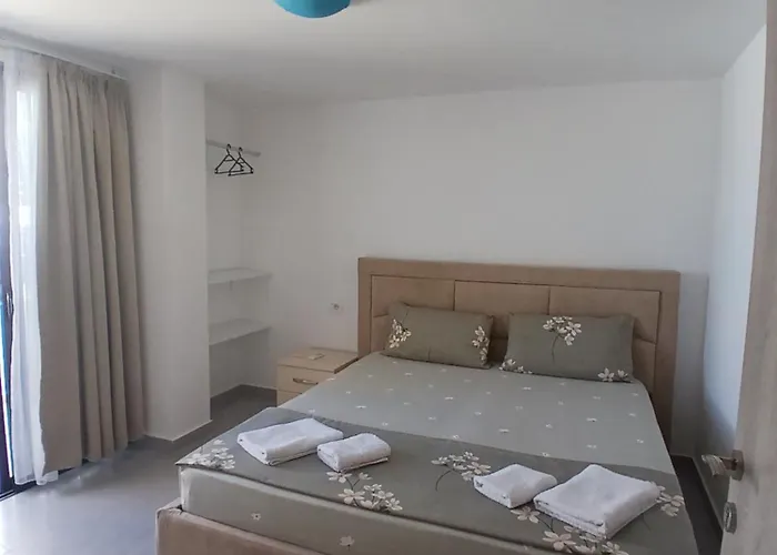 Couette-café Francesko 3*