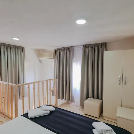 Bed & Breakfast Francesko Ksamil