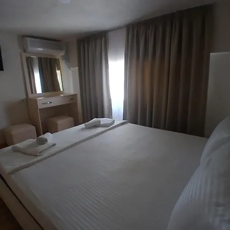 Francesko Bed & Breakfast Ksamil