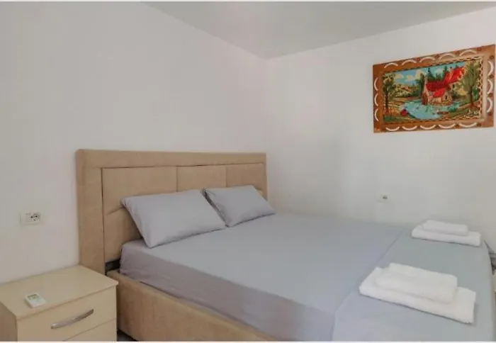 Bed and breakfast Francesko 3*